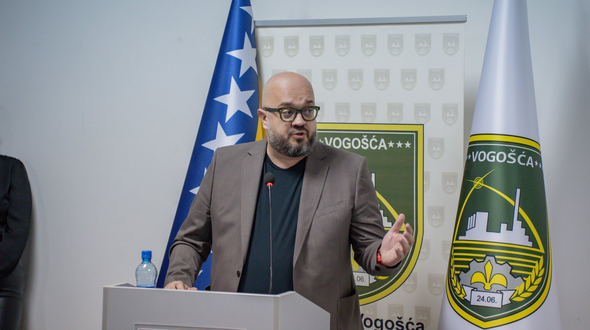 Šteta otkrio šta se dešavalo na gostovanju u Beogradu: Puno momaka povrijeđenih, razbijena stakla na autobusima!